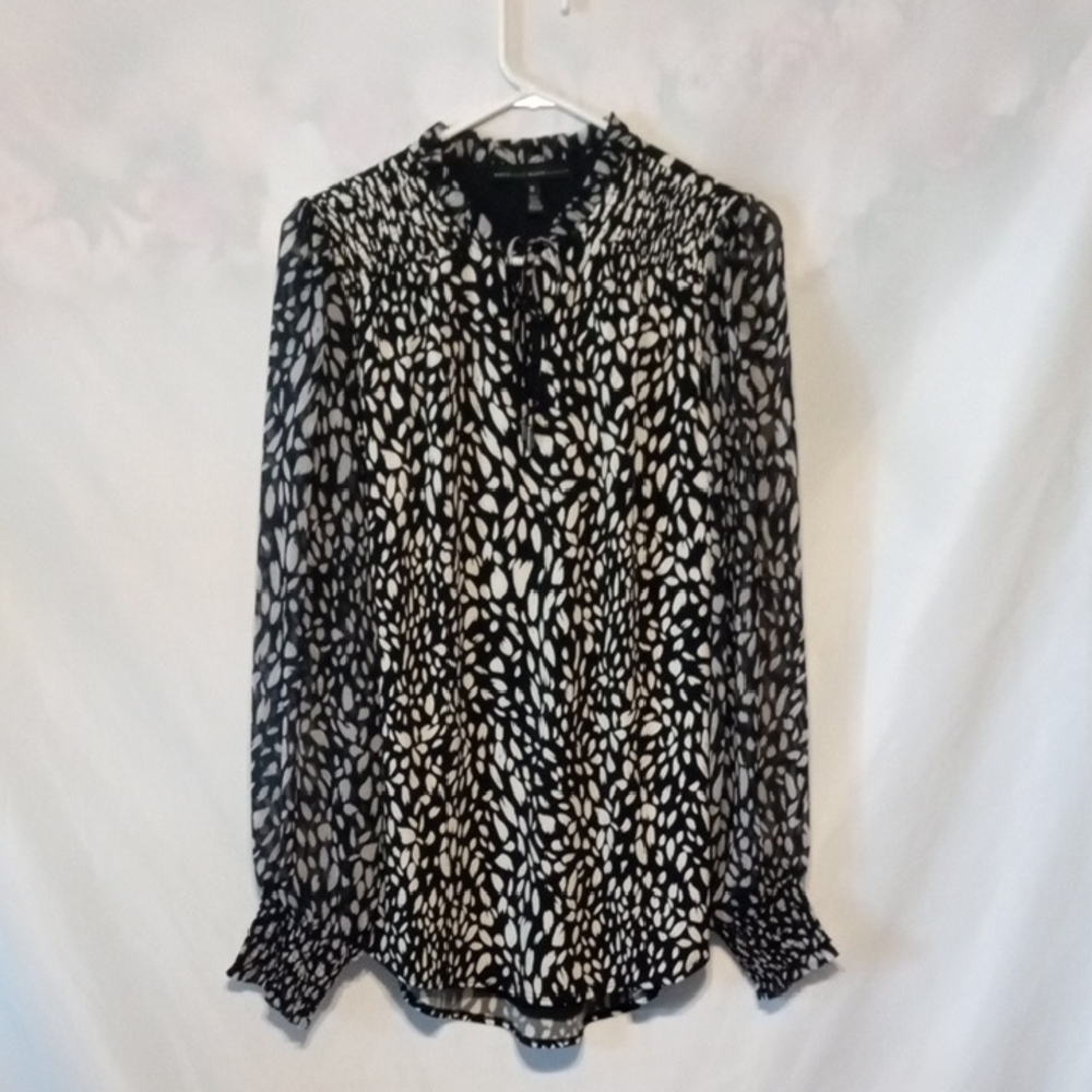 Black and White Patterned Women's Top